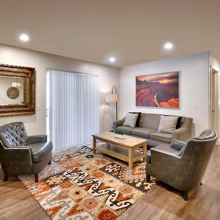 5D New Redcliff Condo, Pool & Hot Tub 摩押 外观 照片